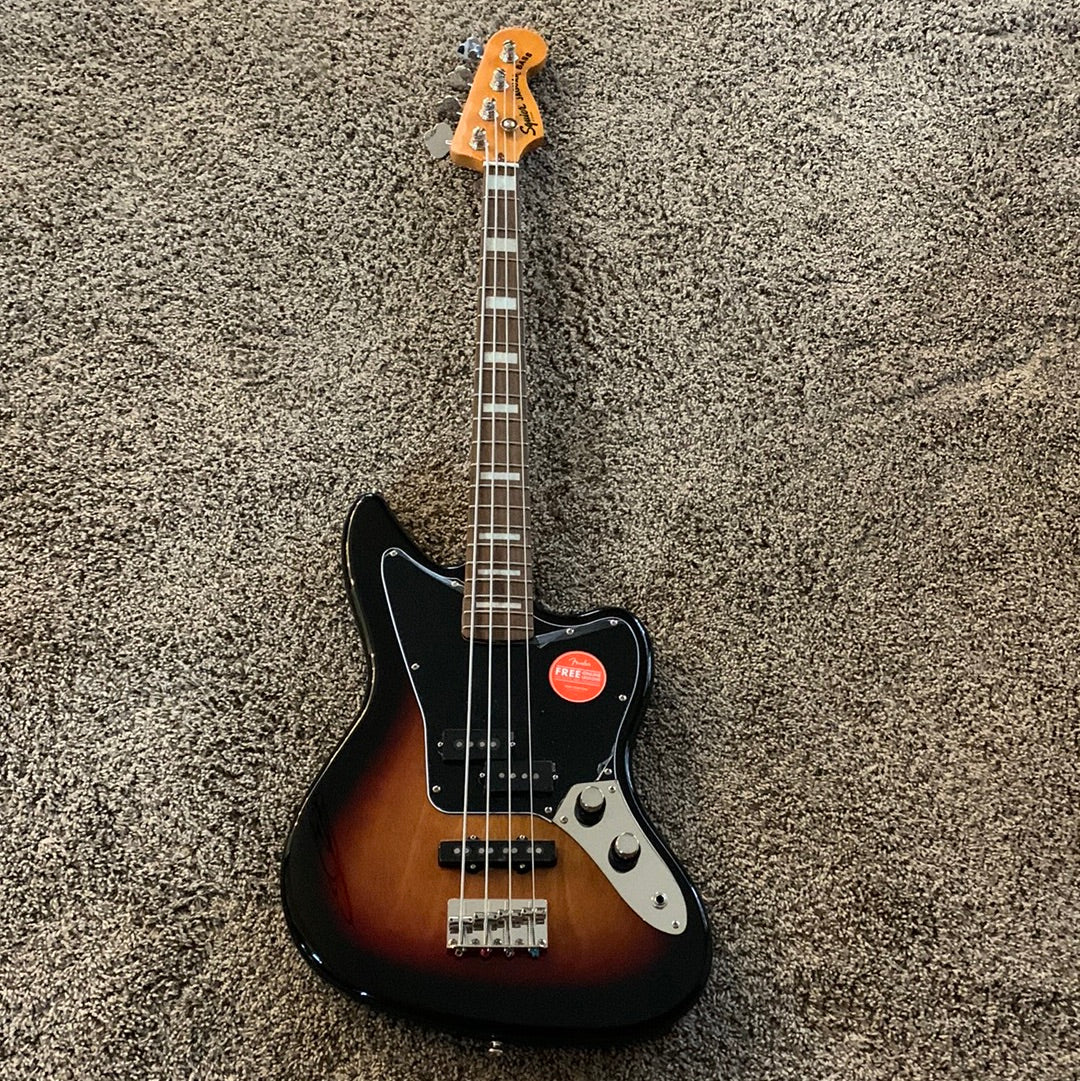Squier Classic Vibe Jaguar® Bass, Laurel Fingerboard, 3-Color Sunburst