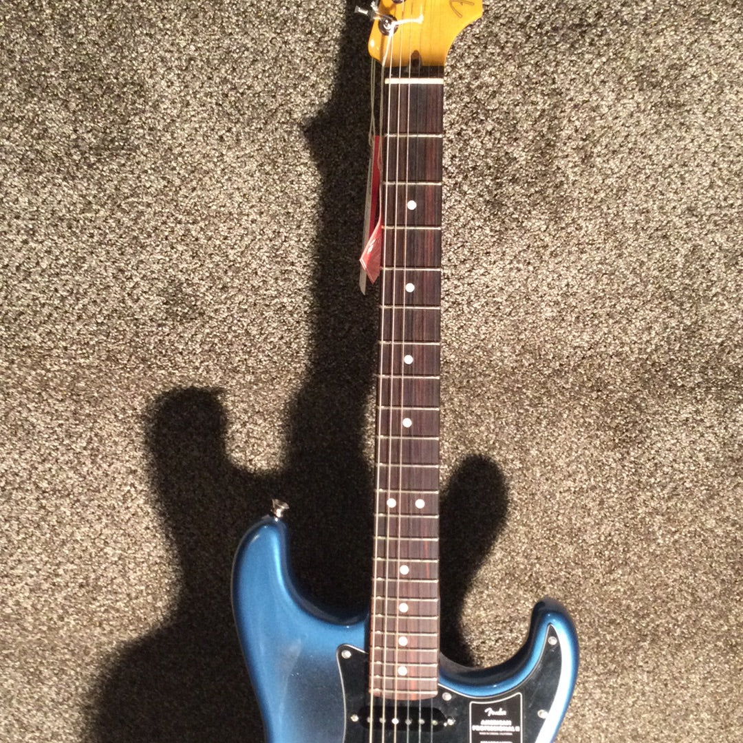 Fender American Professional II Stratocaster® HSS, Rosewood Fingerboard, Dark Night (2022 Mint)