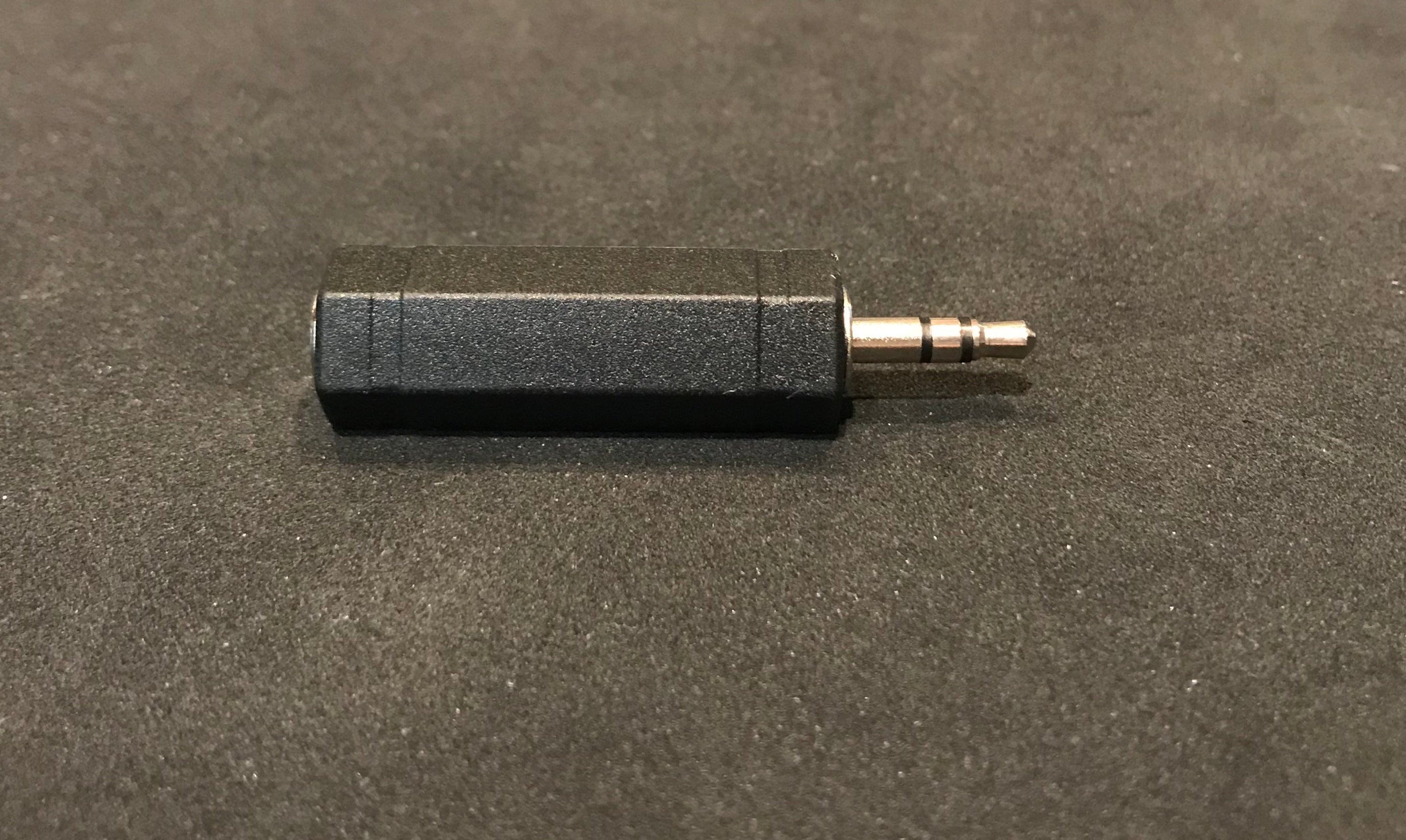 Adapter 1/4in input to 1/8in output, CC-342PC