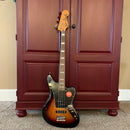 Squier Classic Vibe Jaguar® Bass, Laurel Fingerboard, 3-Color Sunburst