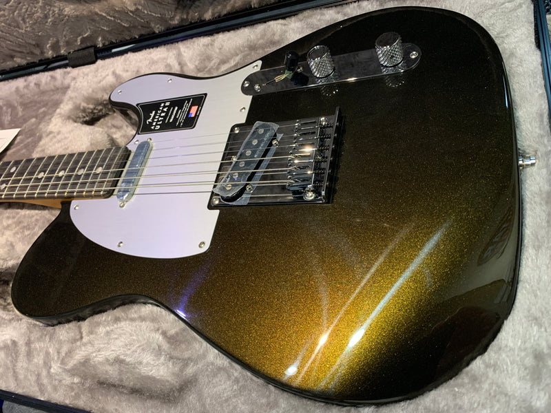 Fender  American Ultra II Telecaster®, Ebony Fingerboard, Texas Tea