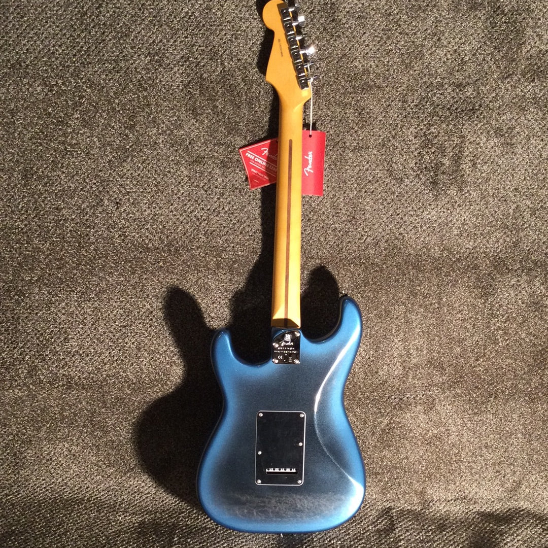 Fender American Professional II Stratocaster® HSS, Rosewood Fingerboard, Dark Night (2022 Mint)