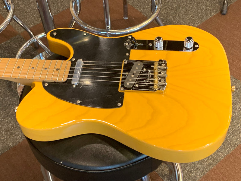 Fender American Professional II Telecaster®, Roasted Maple Fingerboard, Butterscotch Blonde