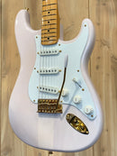 Fender Squier FSR Classic Vibe™ '50s Stratocaster® Maple Fingerboard, Parchment Pickguard, Gold Hardware, White Blonde