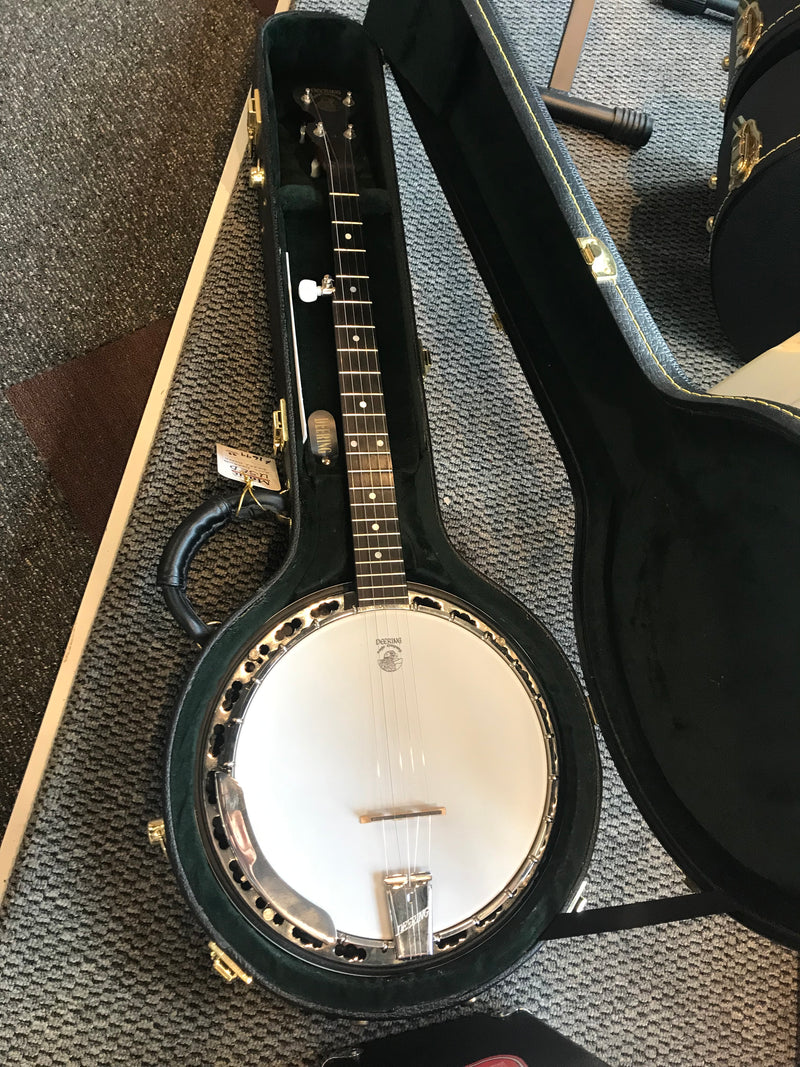 USED Sierra Deering Banjo with case