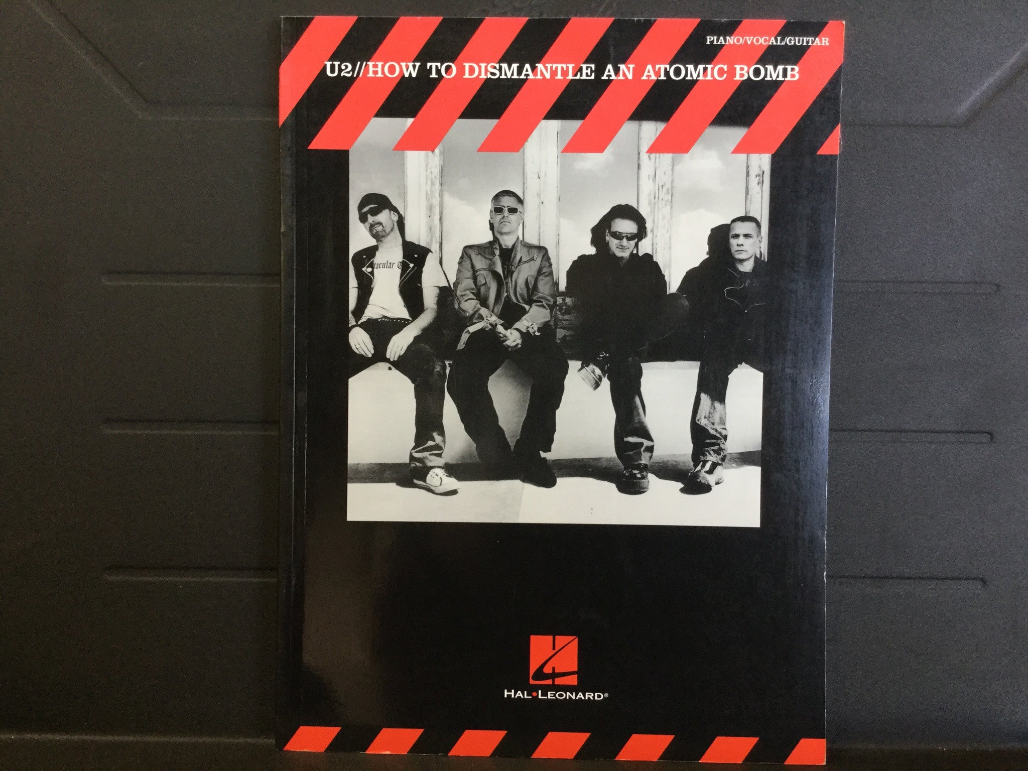 U2 How to Dismantle An Atomic Bomb
